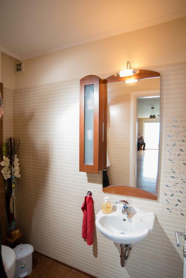 Villa Olympia Vip Dhráfi 외부 사진