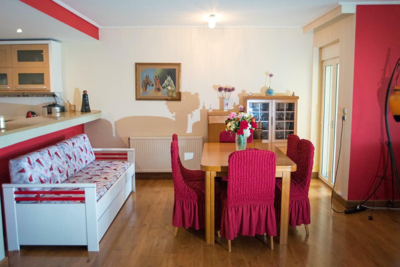 Villa Olympia Vip Dhráfi 외부 사진
